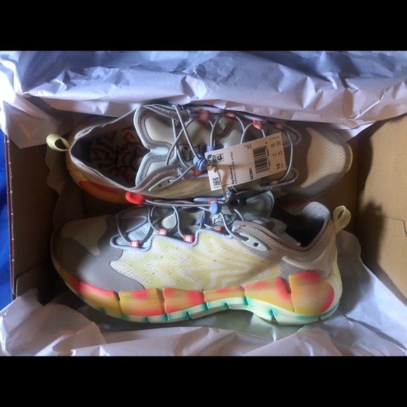 Brain Dead x Reebok Zig Kinetica 2 “Mad Science” - Picture 6 of 15